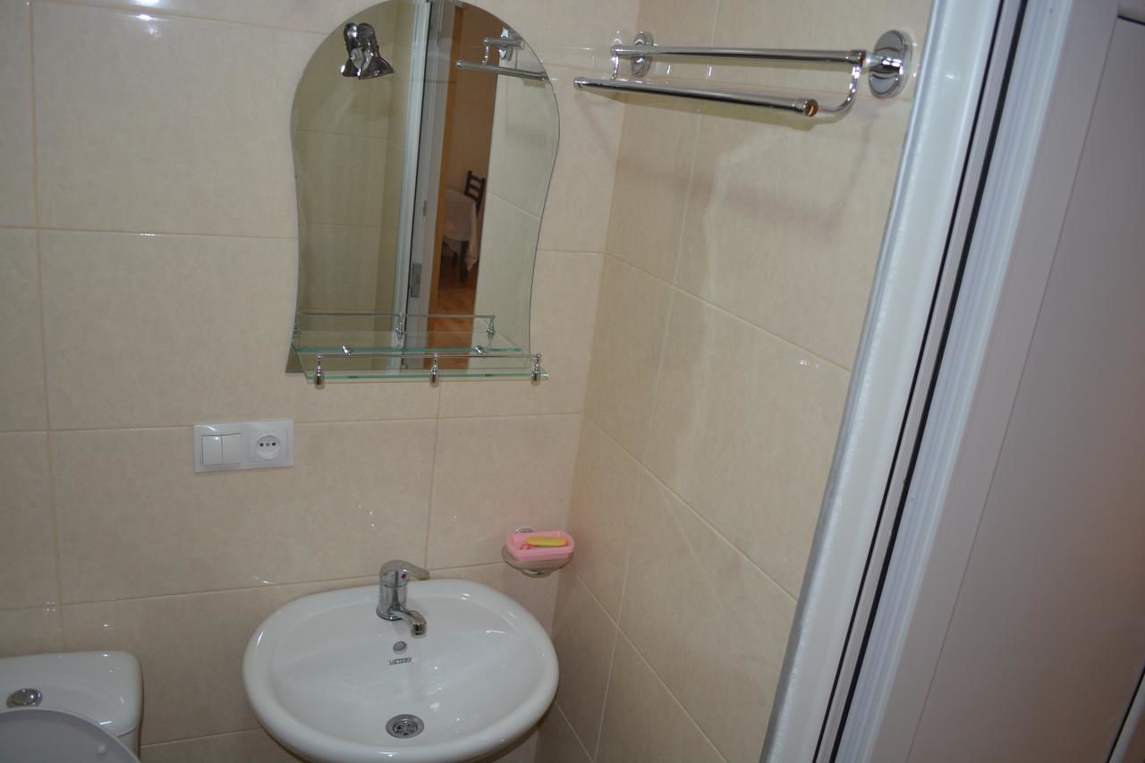 Проживание в семье Ekaterine Guest House Степанцминда-22