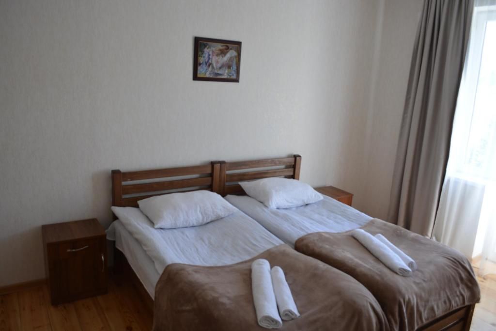 Проживание в семье Ekaterine Guest House Степанцминда-41