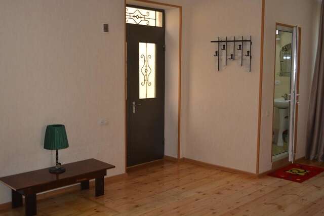 Проживание в семье Ekaterine Guest House Степанцминда-23