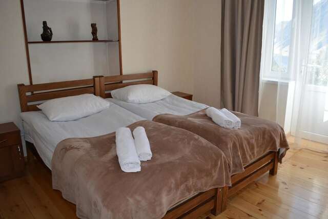 Проживание в семье Ekaterine Guest House Степанцминда-30