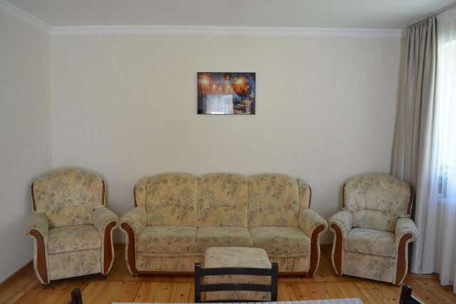 Проживание в семье Ekaterine Guest House Степанцминда-37